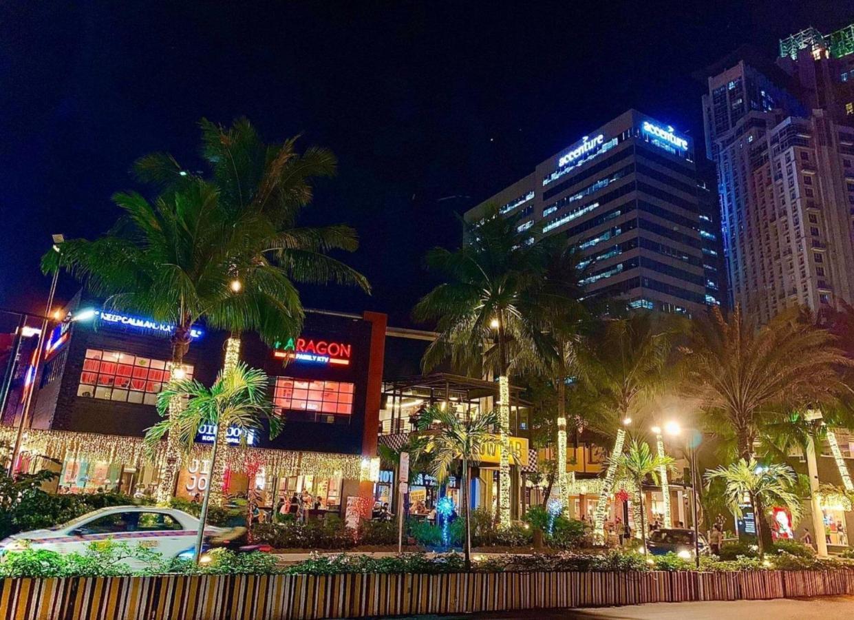 Classy 2Br Suite At Eastwood City With Pool And City Skyline View Μανίλα Εξωτερικό φωτογραφία
