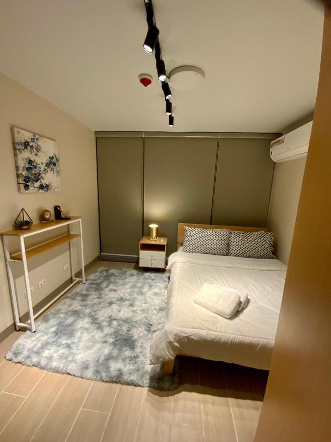 Classy 2Br Suite At Eastwood City With Pool And City Skyline View Μανίλα Εξωτερικό φωτογραφία