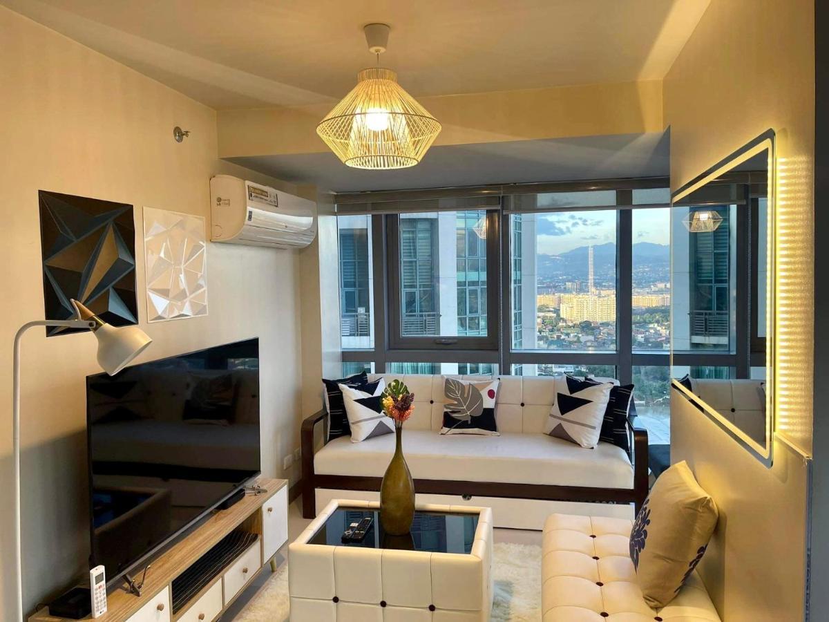 Classy 2Br Suite At Eastwood City With Pool And City Skyline View Μανίλα Εξωτερικό φωτογραφία